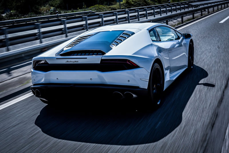 Rent a Lamborghini Huracán Coupé ⋆ Rent luxury and sports cars rental